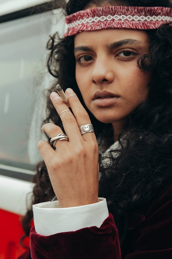 Découvrez notre collection de bagues vintage à prix doux